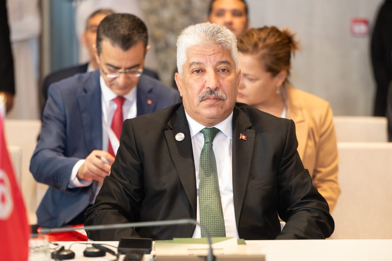 وزير التشغيل يشدد على ضرورة دعم تبادل الممارسات الناجحة في مجال التكوين والتشغيل وريادة الاعمال بالدول الاعضاء بمنظمة التعاون الاسلامي