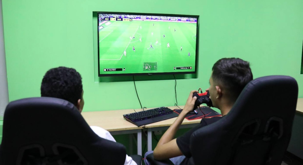 تدشين عدد من المشاريع الشبابية والرياضية في ولاية المنستير