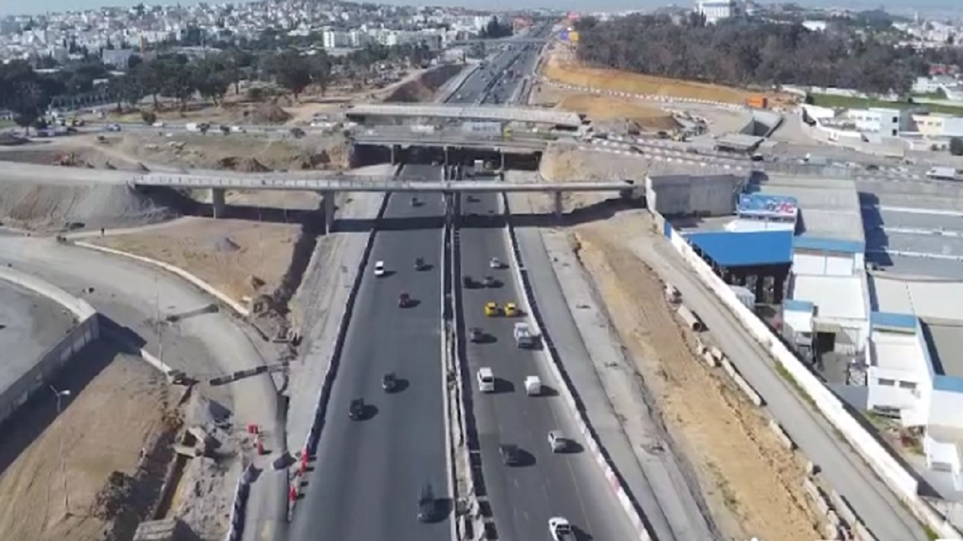 عودة حركة المرور على مستوى جسر لاكانيا إلى نسقها الطبيعي