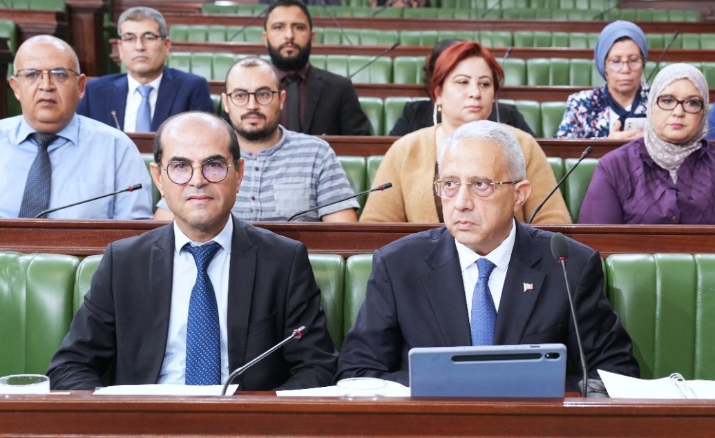  وزير الصحة يعلن خلال جلسة بالبرلمان على  خطة لتأهيل وحدات المجمع الكيميائي في قابس للحدّ من التلوث بسبب الانبعاثات الغازية