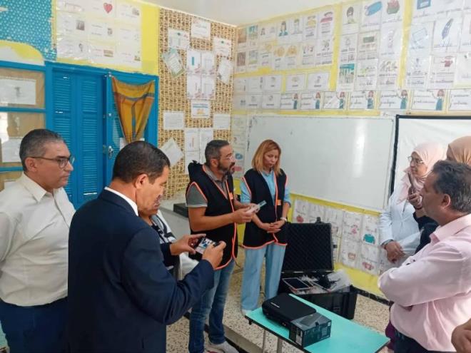 منوبة: انتفاع مدرسة حي الرمال طبربة بمعدات إعلامية ضمن برنامج مشروع التربية الرقمية