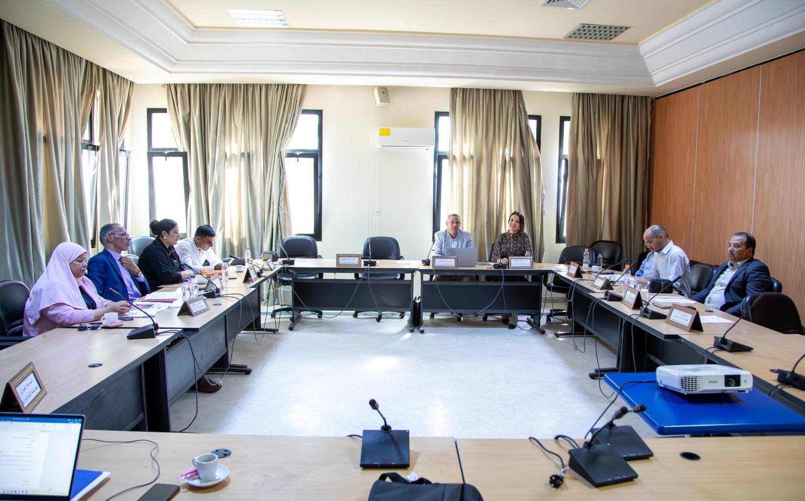 مجلس الجهات والأقاليم: لجنة المالية تنظر في مشروع قانون المالية لسنة 2026 