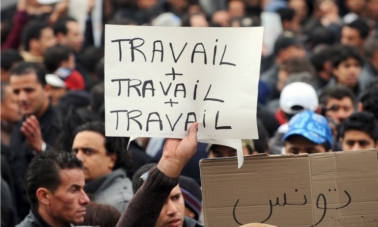ندوة صحفية تخص المعطلين عن العمل من اصحاب الشهائد العليا ممن طالت بطالتهم وقانون المالية الجديد