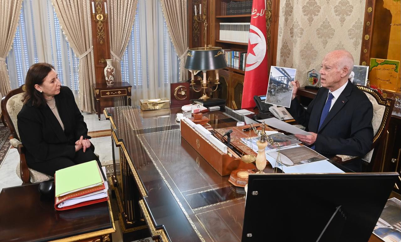 رئيس الدولة: أهالي قابس تظاهروا بشعور مفعم بالمسؤولية والوطنية ونحن اليوم في ظل حرب تحرير لتفكيك شبكات الفاسدين