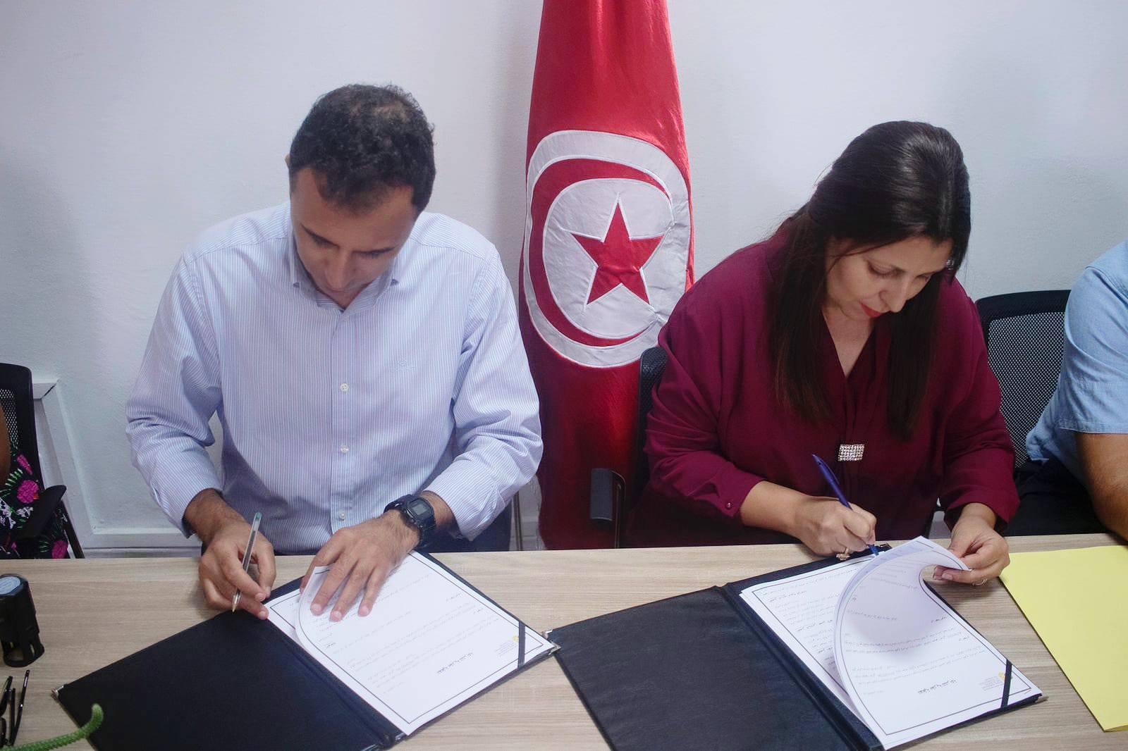 اتفاقية شراكة بين المندوبية الجهوية للشؤون الثقافية بمنوبة و المدرسة العليا لعلوم وتكنولوجيات التصميم بالدندان ESSTD