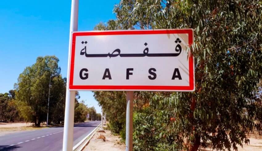 قفصة: حجز كميات لحوم دواجن ومشتقاتها غير صالحة للاستهلاك داخل محل عشوائي