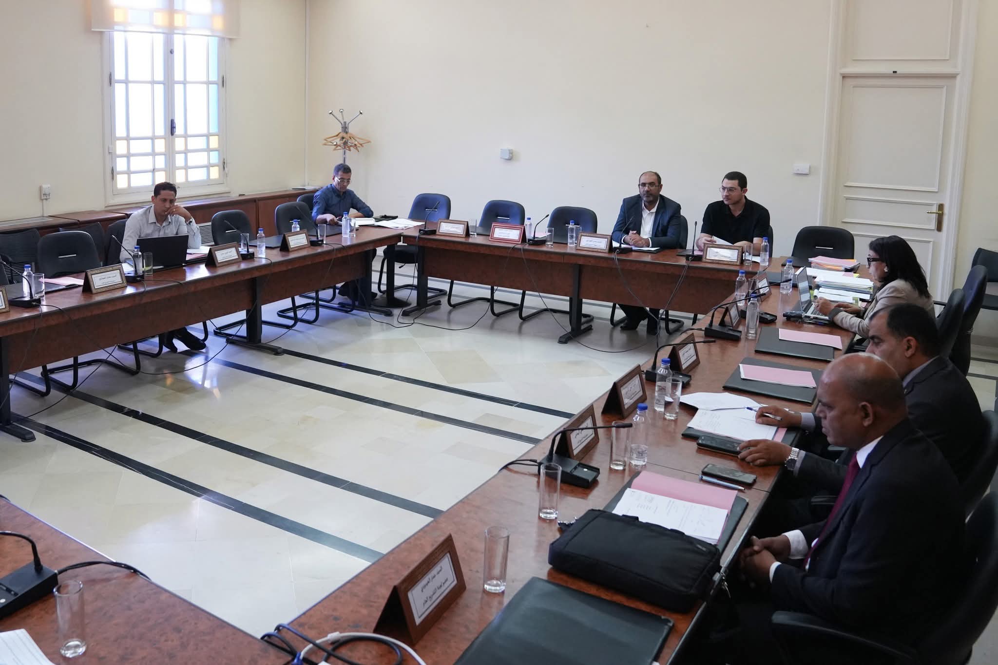 لجنة التشريع العام تصوّت على عدد من فصول مقترح قانون لمهمة عدول الإشهاد