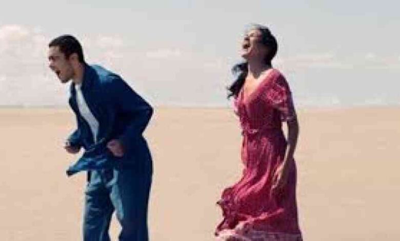 الفيلم التونسي "وين ياخدنا الريح" يتوج بجائزة أفضل فيلم عربي روائي في مسابقة الأفلام الروائية الطويلة في مهرجان الجونة السينمائي