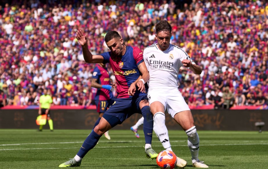 ريال مدريد يسقط برشلونة وينهي هيمنته على الكلاسيكو