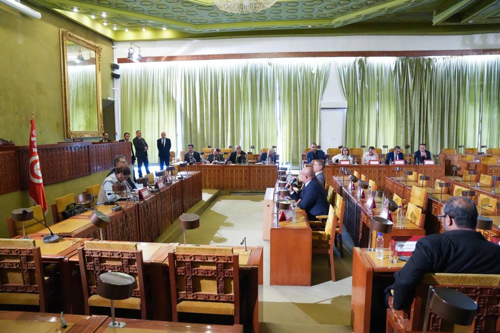 رئيس مجلس نواب الشعب في ندوة الرؤساء : المجلس سيدعم منجزاته التشريعية في الفترة القادمة ويفتح لجان ميزانية الدولة للإعلام