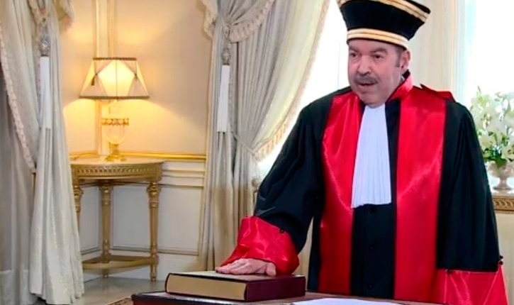 في قضية" النقض دون الإحالة " : الحكم 30سنة على الطيب راشد والتعويض بأكثر من 935 مليون دينار لفائدة الدولة