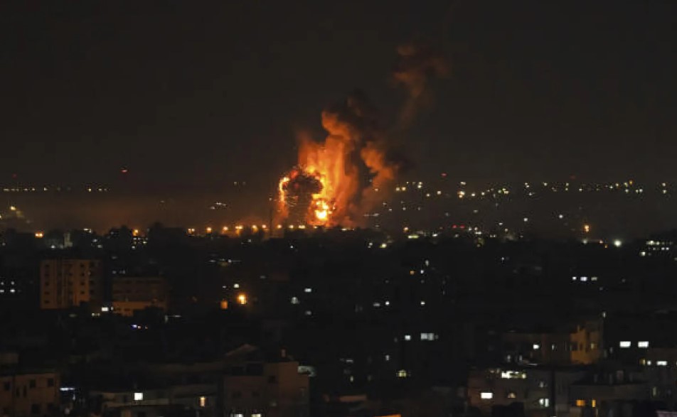 في خرق جديد لاتفاق وقف إطلاق النار: طائرات الاحتــــــلال تشن غارات على مدينة غـــــــــزة