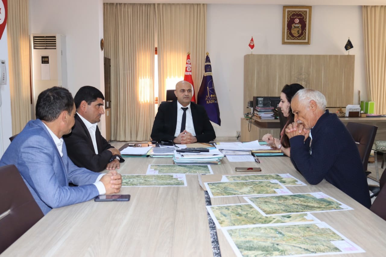 متابعة مشروع نقل فائض المياه من الشمال إلى الوسط التونسي