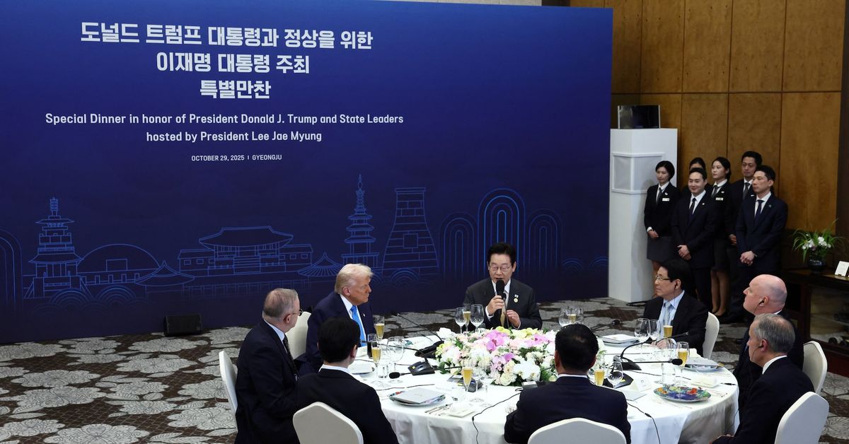 الولايات المتحدة وكوريا الجنوبية يتوصلان إلى اتفاق تجاري