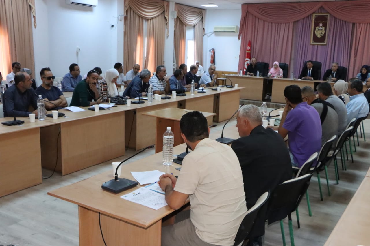 انعقاد جلسة المجلس الجهوي المخصّصة لمتابعة مشاريع قطاع التجهيز