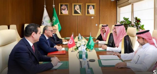 النظر في تقدم تنفيذ عدد من المشاريع الممولة من الصندوق السعودي للتنمية خلال لقاء وزير الإقتصاد بالرئيس التنفيذي للصندوق