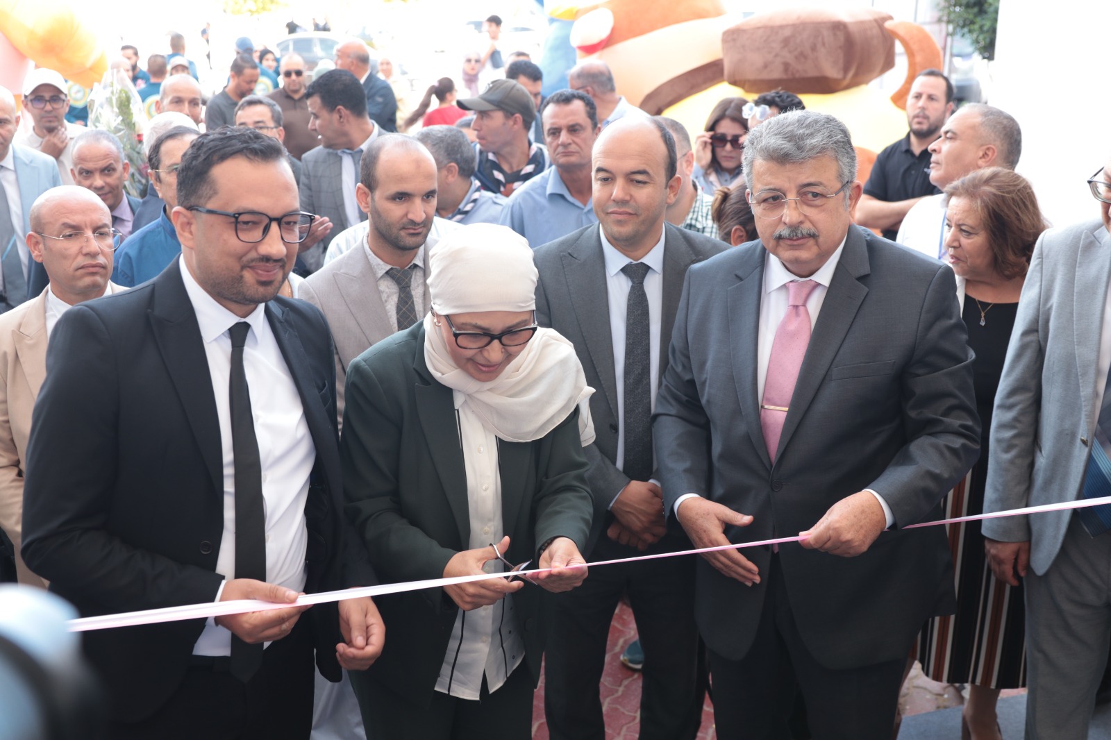 وزيرة الأسرة تفتتح الدورة الخامسة لصالون الأم والطفل تحت شعار "الأسرة مدرسة قيم"