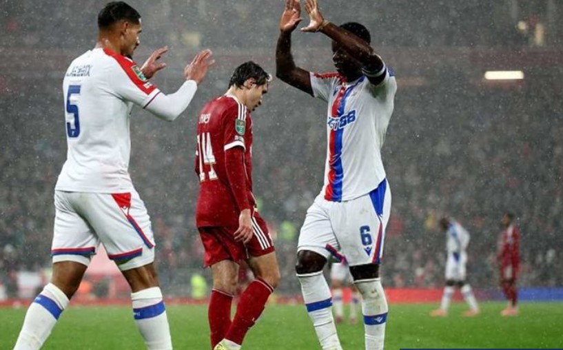 ليفربول يتكبد هزيمة ثقيلة ويودع كأس الرابطة الانقليزية مبكرًا