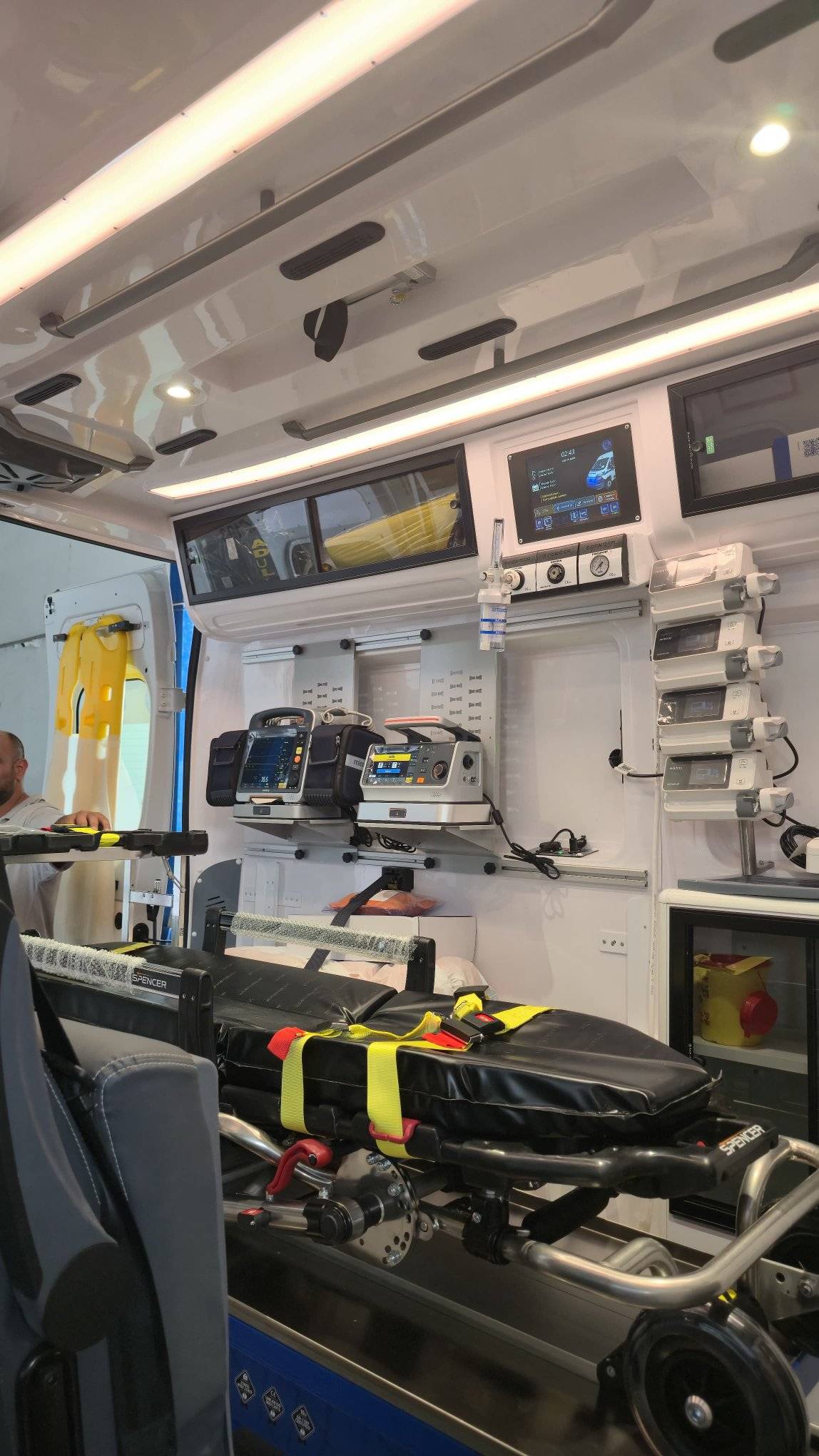 دفعة جديدة من سيارات الإسعاف لتعزيز وحدات الطبّ الإستعجالي في الجهات