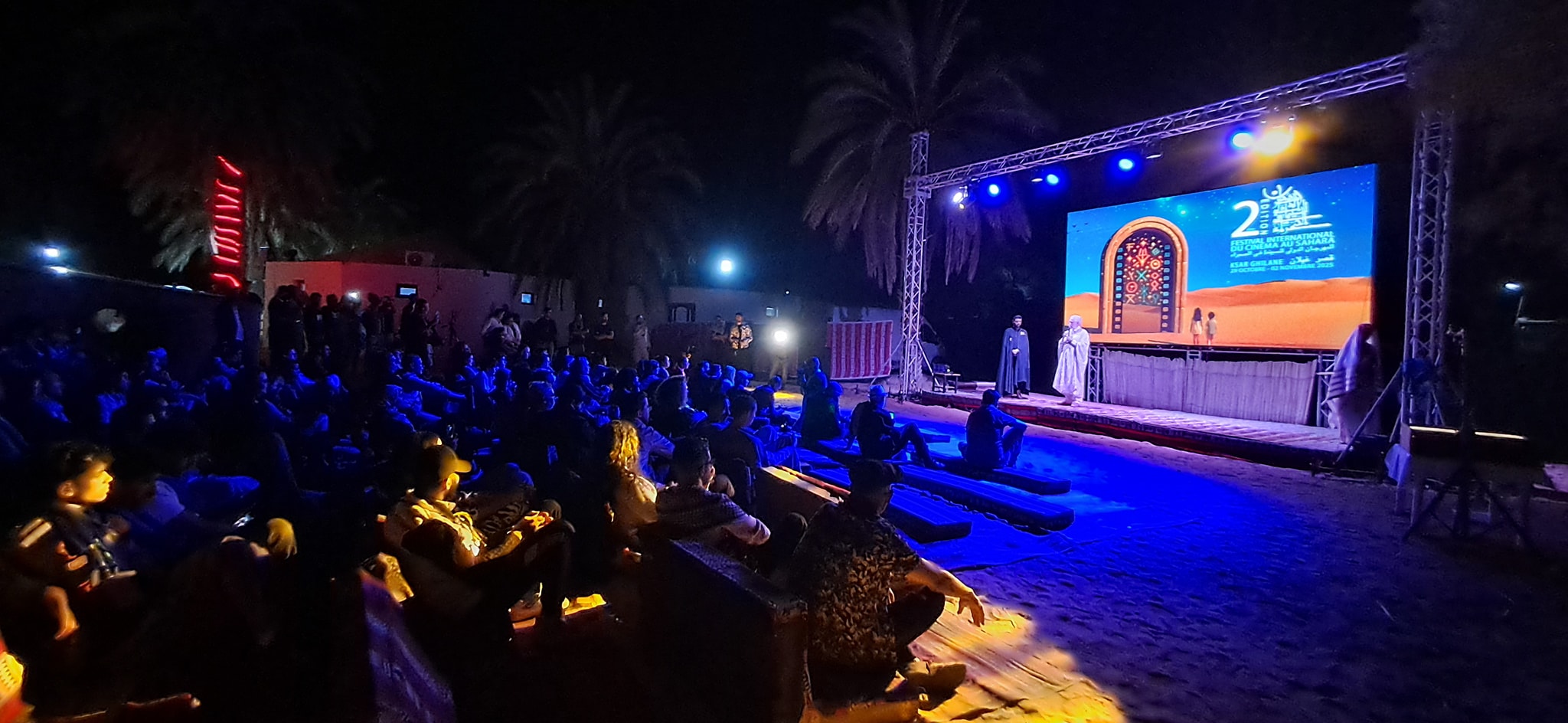 Festival international du cinéma au Sahara dans sa deuxième édition : quand les dunes se font écrans