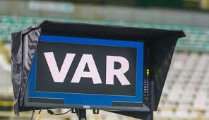 الجامعة التونسية لكرة القدم تنظم يوما اعلاميا مفتوحا حول آليــة استعمال تقنية ’’الفار’’