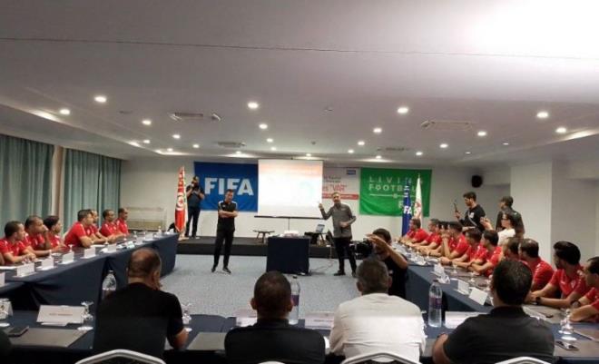 الجامعة التونسية لكرة القدم تنظم يوما اعلاميا مفتوحا حول آلية استعمال تقنية "الفار"