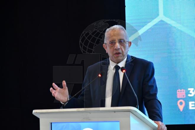 وزير الصحة يعلن عن احداث هيئة وطنية تسهر على ضمان نفاذ المرضى إلى الادوية بطريقة منصفة