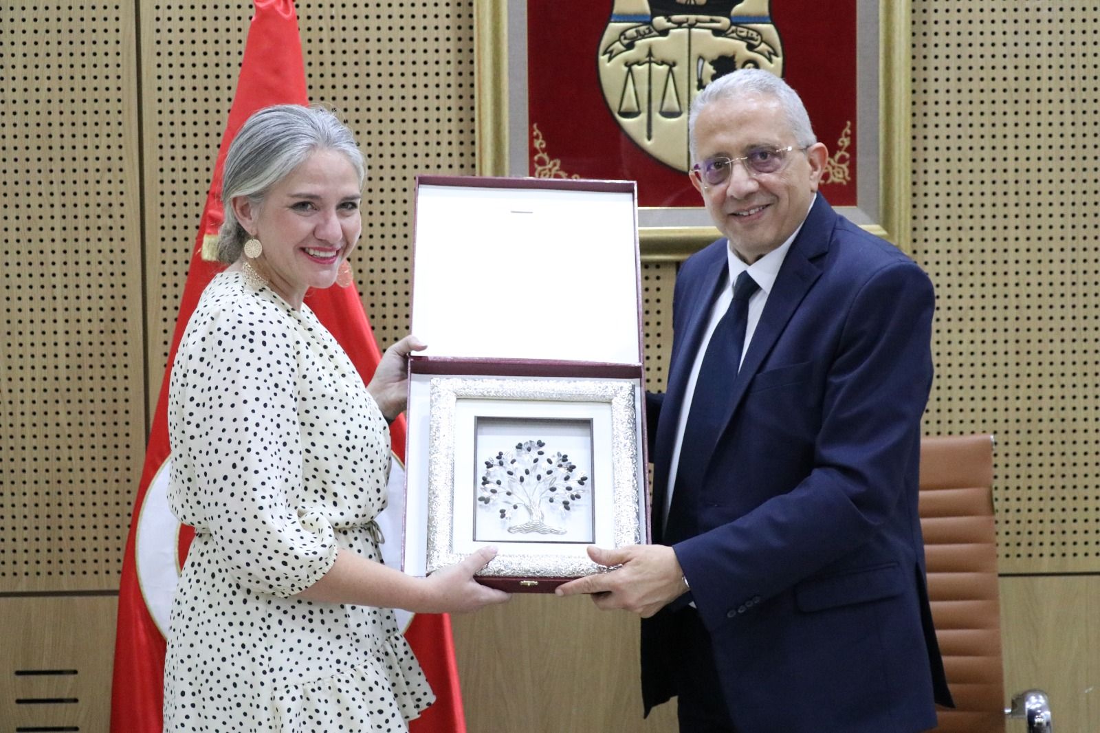 تونس تعزّز التعاون الدولي لتحسين رعاية مرضى السرطان