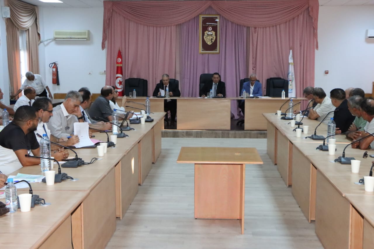 مضاعفة وكهربة الخطّ الحديدي عدد 22 في جزئه الرابط بين المكنين والمهدية،حوار ايجابي مع المالكين المضمنين بقائمة الاشغال