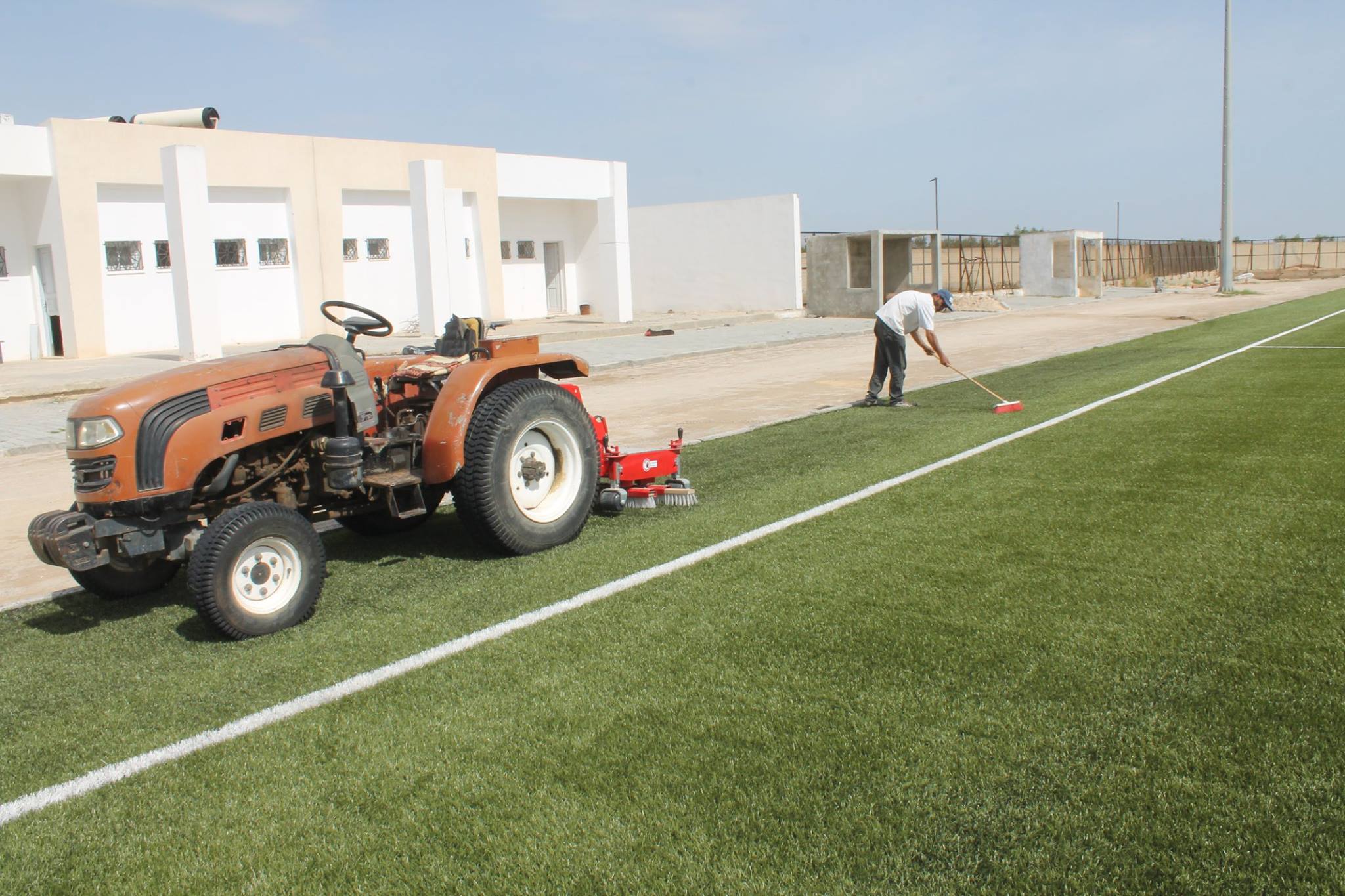 المنستير: قريبا انطلاق عملية تعشيب الملعب البلدي بصيّادة