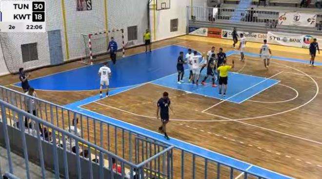 المنتخب التونسي لكرة اليد يتوّج بدورة الهاشمي رزق الله الدولية بفوزه على الكويت 33-21
