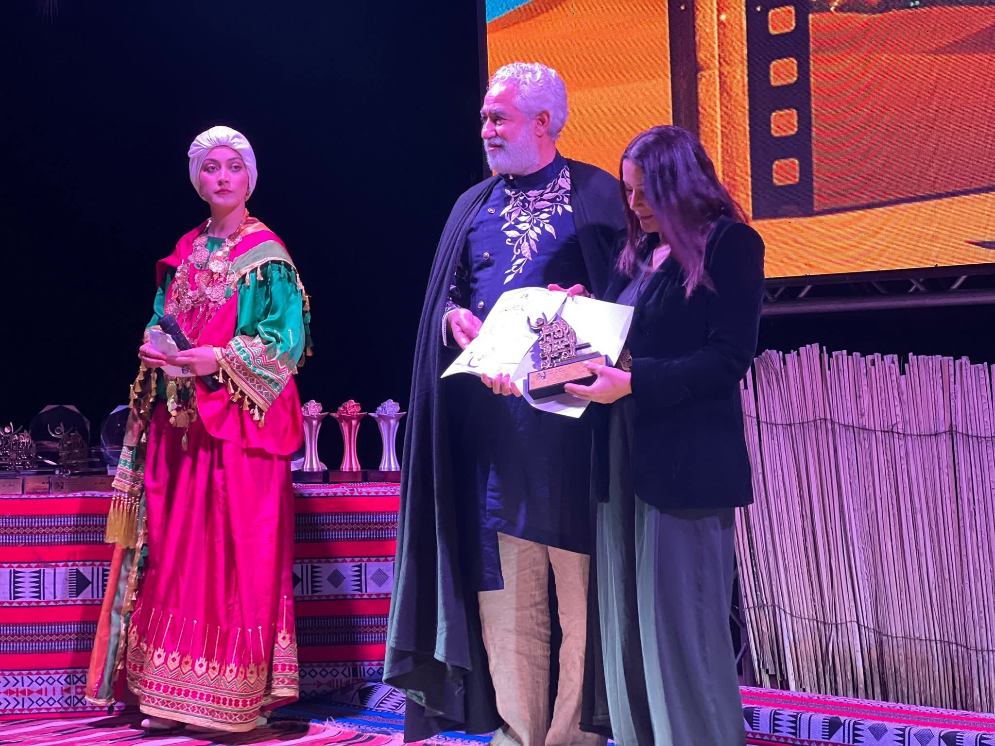 مهرجان سينما الصحراء:لجنة التحكيم تسند جائزتها الخاصة لفيلم "حجرة ورقة مقص" للمخرجة التونسية شريفة بن عودة