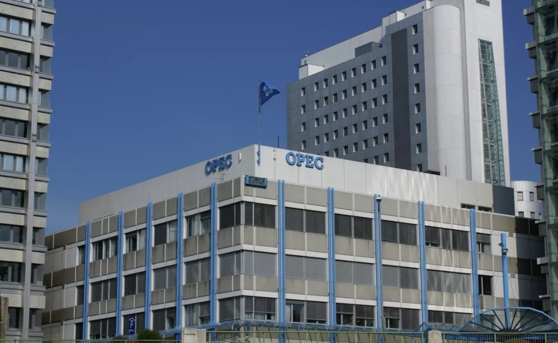 دول ’’أوبك+’’ تُقرر زيادة إنتاج النفط في ديسمبر المقبل