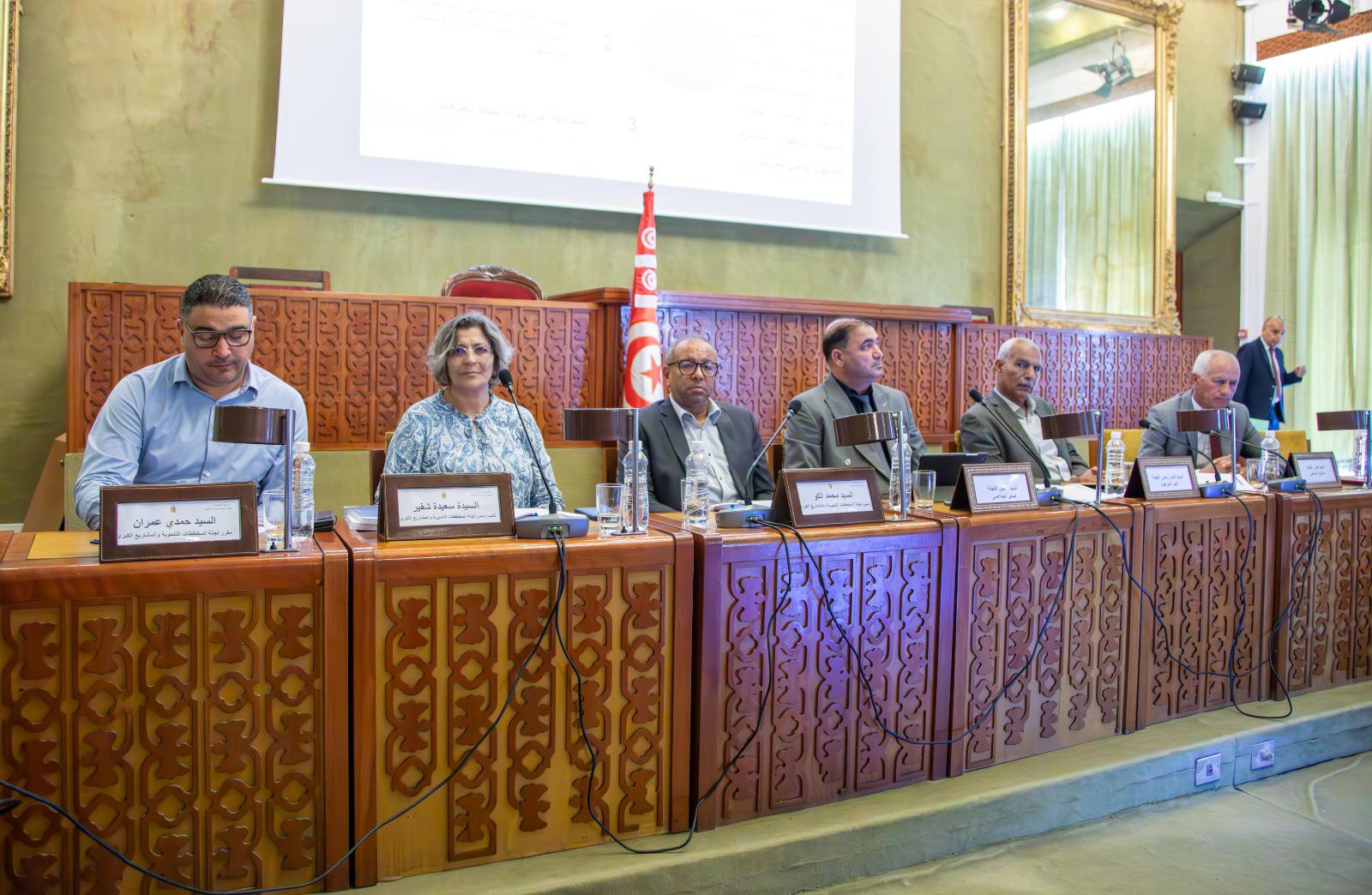 تعزيز البنية التحتية والتنمية المستدامة: نقاش برلماني حول ميزانية وزارة التجهيز والإسكان لسنة 2026