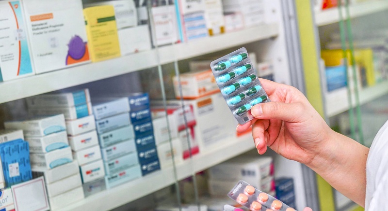 وزير الصحة: اقرار خط تمويلي استثنائي بقيمة 290 م د للصيدلية المركزية لضمان التزود بالادوية