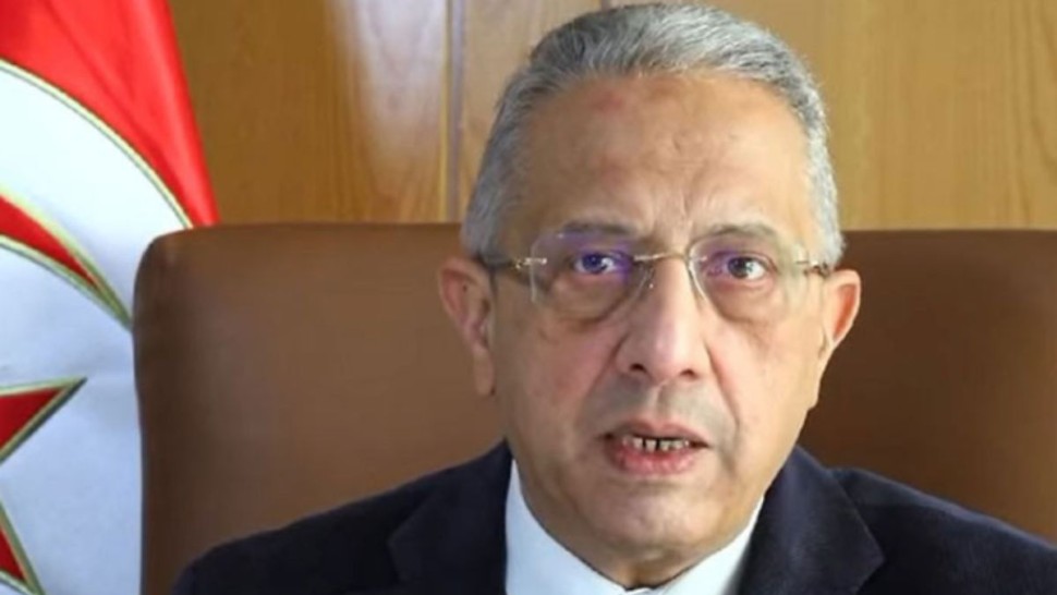 وزير الصحة يُعلن عن برمجة إحداث حافلات متنقلة للقسطرة القلبية وطــب العيون