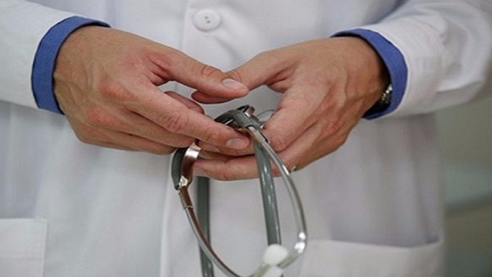 عمادة الأطباء: إشهار الأطباء على وسائل التواصل الاجتماعي ممنوع منعا باتا