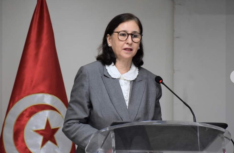 رئيسة الحكومة تؤكد إيفاء تونس بجميع إلتزاماتها الخارجية وضمان استدامة التوازنات الماليّة