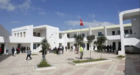 Lancement de la deuxième phase du programme de modernisation des écoles tunisiennes