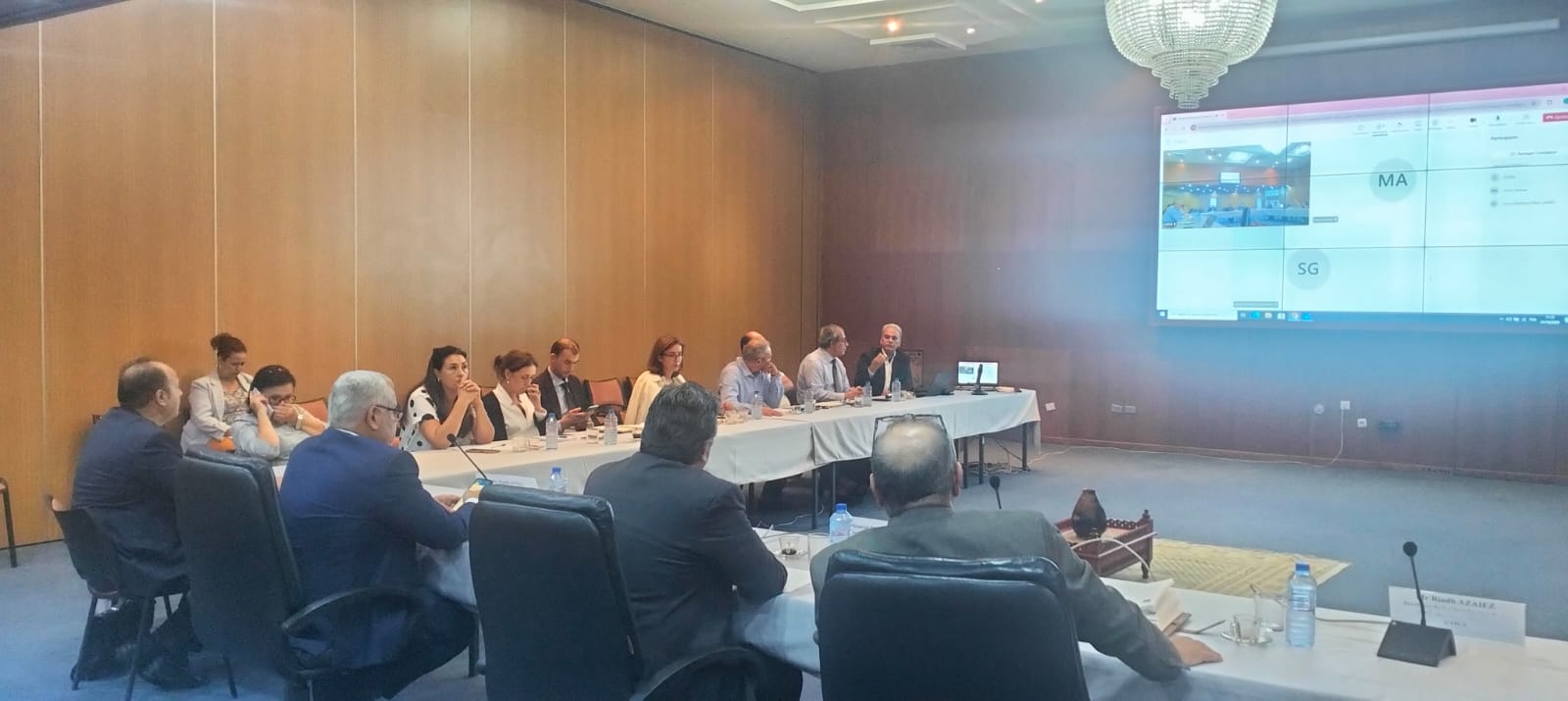 مركز النهوض بالصادرات يختتم شهرًا من الحوار والشراكة بلقاء تنسيقي مع الغرفة النقابية للمستشارين في التصدير