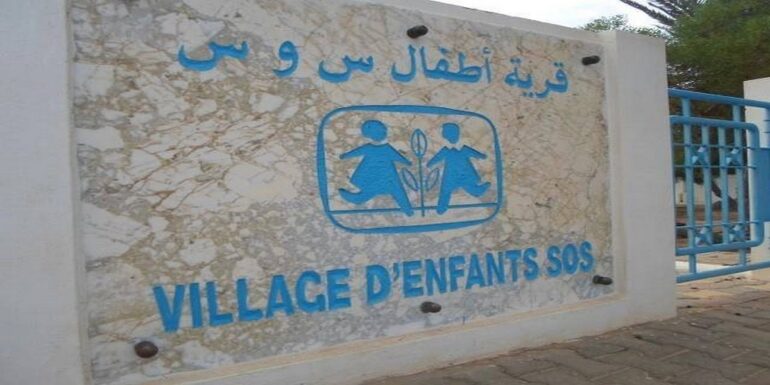 توقيع اتفاقية شراكة بين الجمعية التونسية لقرى الأطفال "أس أو أس" وكلية طب الأسنان بالمنستير