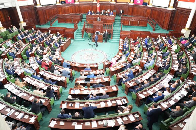 مداولات ميزانية الدولة 2026: نواب يدعون الى دعم اسس خلق الثروة من أجل تدعيم الآفاق التشغيلية للشباب