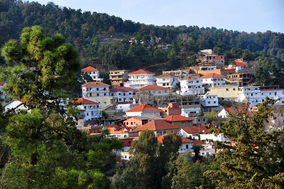 سحب أحيانا كثيفة مع أمطار مؤقتا رعدية بالشمال