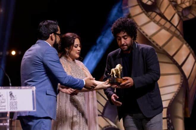 محمد أمين حمزاوي يفوز بجائزة أحسن دور رجالي في مهرجان وهران الدولي للفيلم العربي