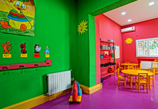 بن عروس: تعزيز التنسيق بين الهياكل المتدخلة في قطاع الطفولة من ابرز توصيات اليوم الاعلامي الموجه لمؤسسات الطفولة