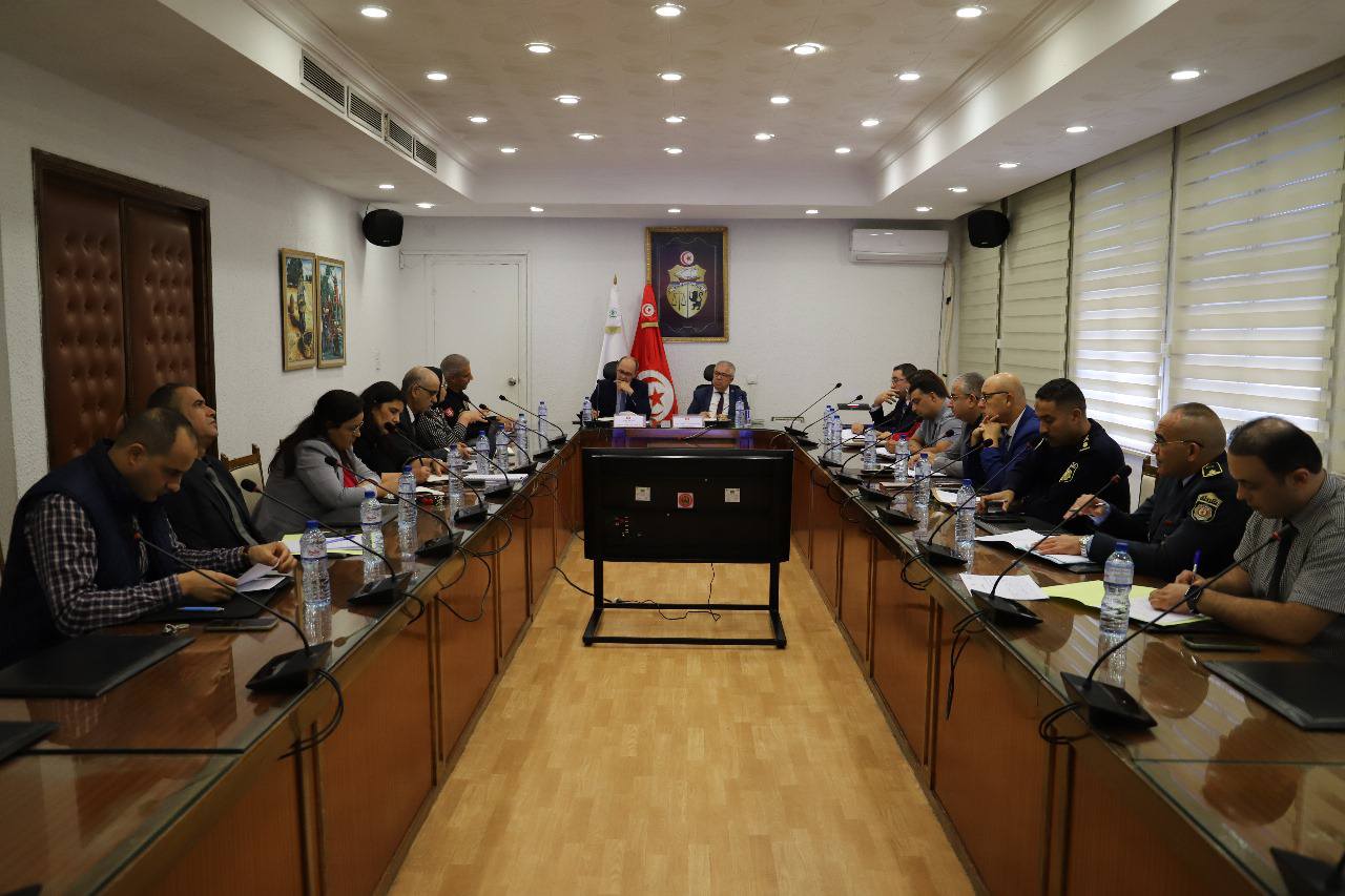 جلسة عمل حول تسيير ترويج المنتجات الفلاحية.