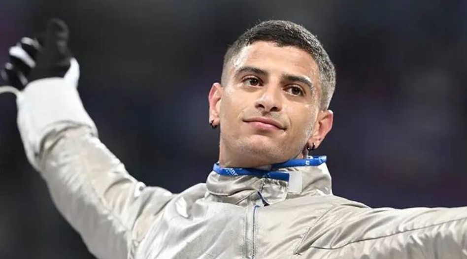 كأس العالم للمبارزة بسلاح السابر: التونسي فارس الفرجاني يُهدي تونس الميدالية الفضيّة