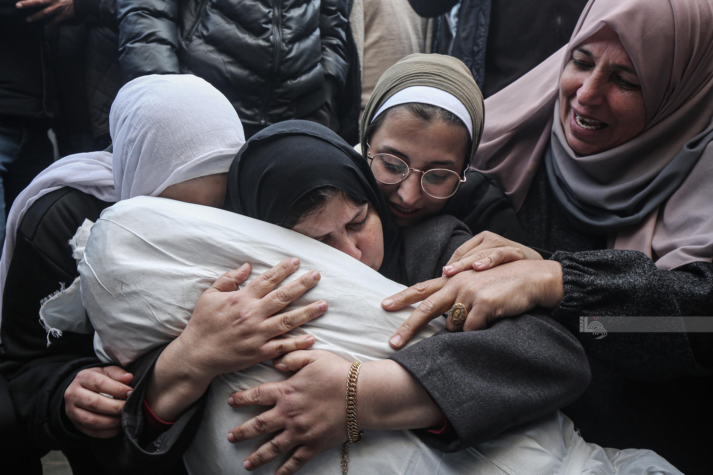 غزة: ارتفاع حصيلة الشهداء في القطاع الى 69,176، أغلبيتهم من الأطفال والنساء