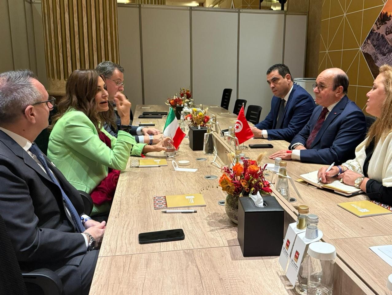 وزير السياحة يبحث مع نظيرته الإيطالية سبل تطوير التعاون الثنائي ودفع الشراكة في المجال السياحي