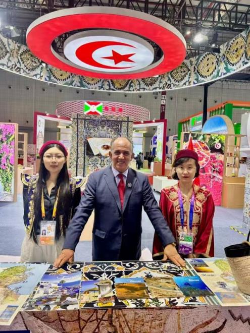 من فصول الجامعات إلى مجال الاستثمار والتصدير : كيف تستفيد تونس من تعاونها مع الصين؟ 